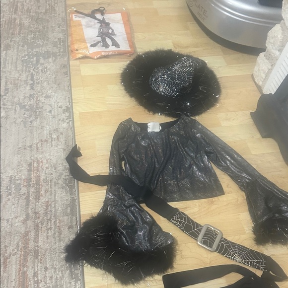 Hip Witch costume size girls 10-12 - Picture 3 of 4